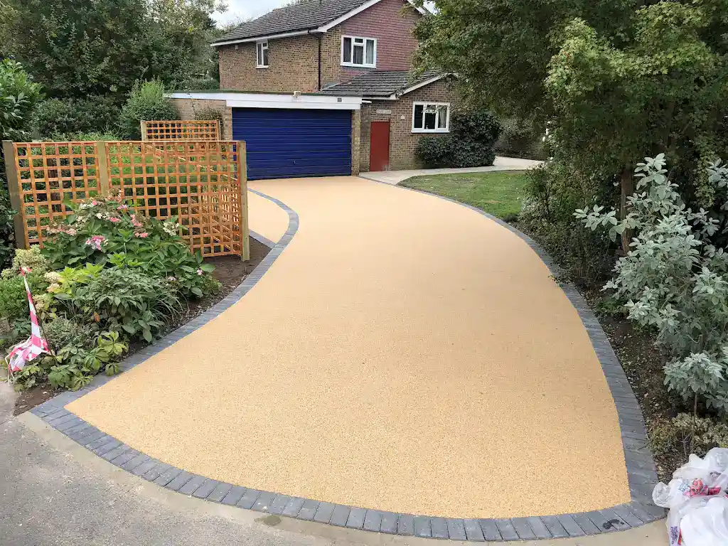 LA Surfacing resin driveway